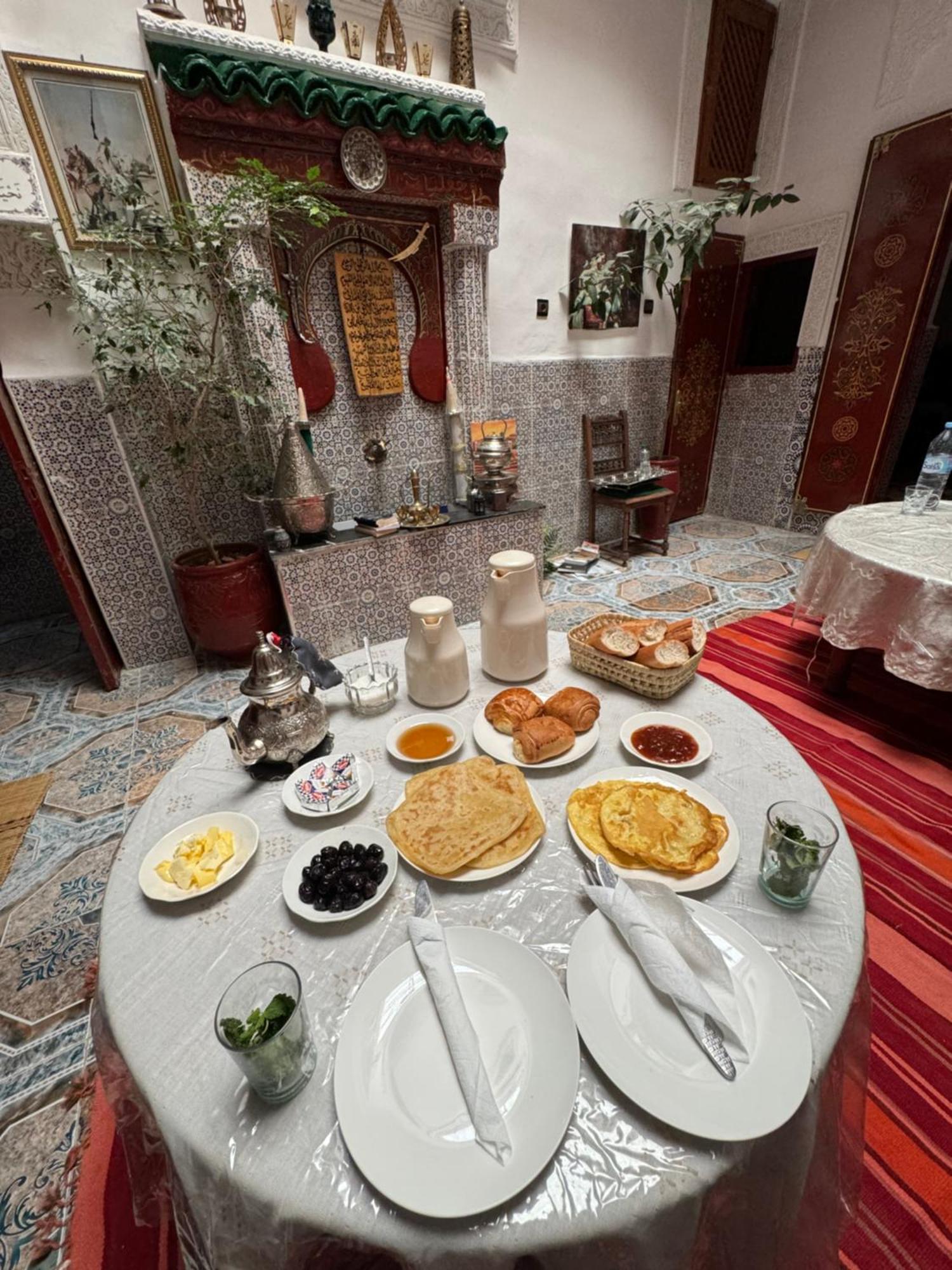 Dar Enouiina Hotel Fes Exterior photo